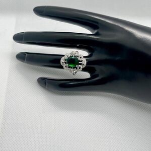 Oval Emerald Green Stone Sterling Silver Ring